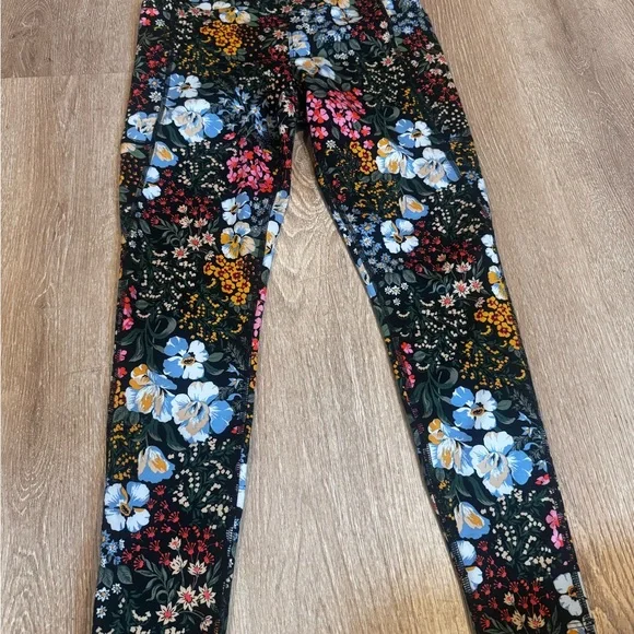 Floral Women's leggings - Picture 8 of 8